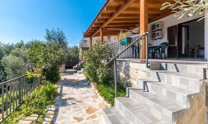 Drage Apartment | One bedroom apartment near beach Drage, Biograd (A-22187-b)