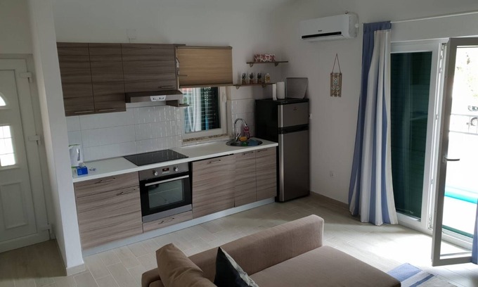 Jadrija Apartment | One bedroom apartment with terrace Jadrija, Šibenik (A-18976-a)