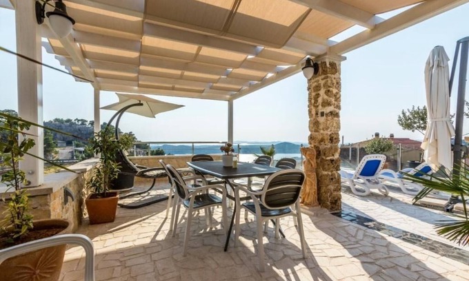 Meterize Apartment | One bedroom apartment with terrace and sea view Šibenik (A-22457-b)