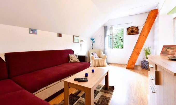 Saborsko Apartment | One bedroom apartment with balcony Saborsko, Plitvice (A-20975-b)