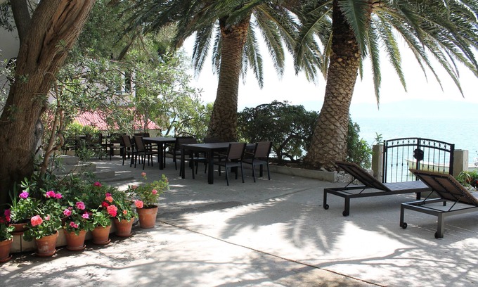 Gradac Apartment | One bedroom apartment near beach Zaostrog, Makarska (A-2625-b)