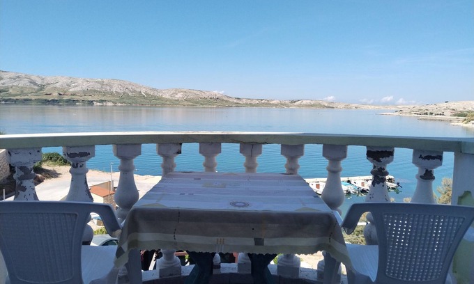 Zubovici Apartment | One bedroom apartment near beach Zubovići, Pag (A-4125-c)