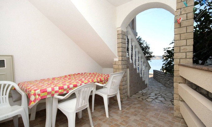 Kustici Apartment | One bedroom apartment near beach Kustići, Pag (A-9381-d)