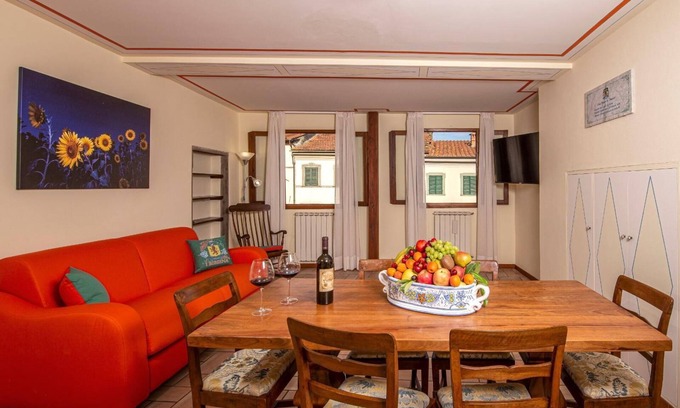 Porciano Apartment | One Bedroom Apartment