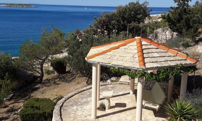 Sevid Apartment | One bedroom apartment near beach Sevid, Trogir (A-14790-c)