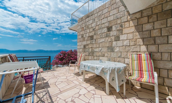Podaca Apartment | One bedroom apartment near beach Podaca, Makarska (A-13974-a)