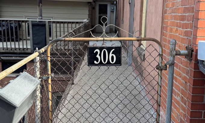 Galena Apartment | One Bedroom Apartment Overlooking Main Street with One Designated Parking Spot