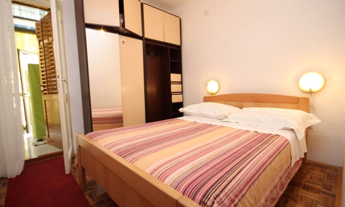 Zaboric Apartment | One bedroom apartment with terrace Žaborić, Šibenik (A-8368-c)