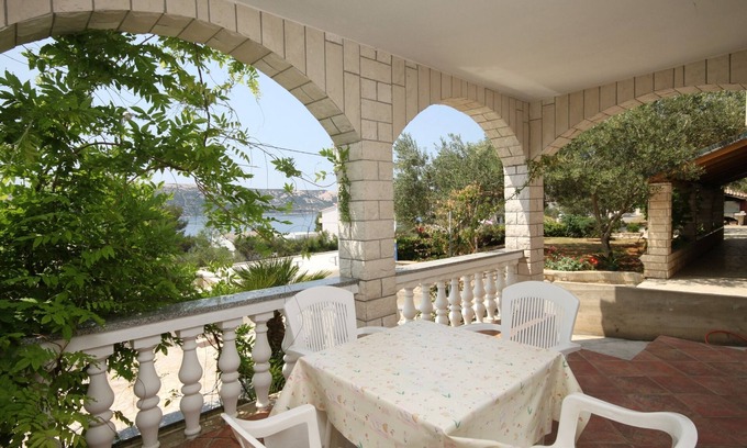 Stara Novalja Apartment | One bedroom apartment with terrace and sea view Stara Novalja, Pag (A-6469-c)