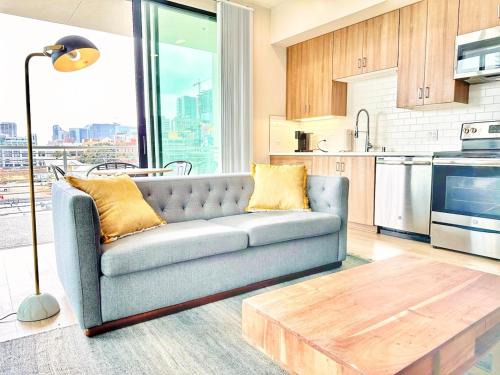 East Village Apartment | One Bedroom Apartment Wbalcony And City Views!