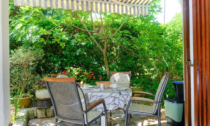 Artatore Apartment | One bedroom apartment with terrace Artatore, Lošinj (A-2509-b)