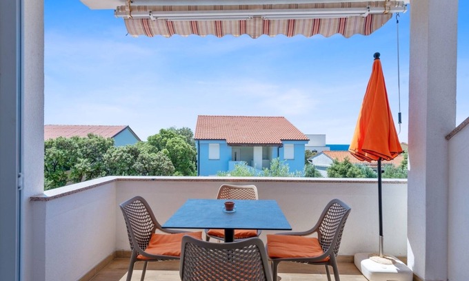 Mandre Apartment | One bedroom apartment with terrace Mandre, Pag (A-6418-d)