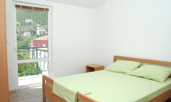 Trpanj Apartment | One bedroom apartment with balcony Trpanj, Pelješac (A-4510-b)