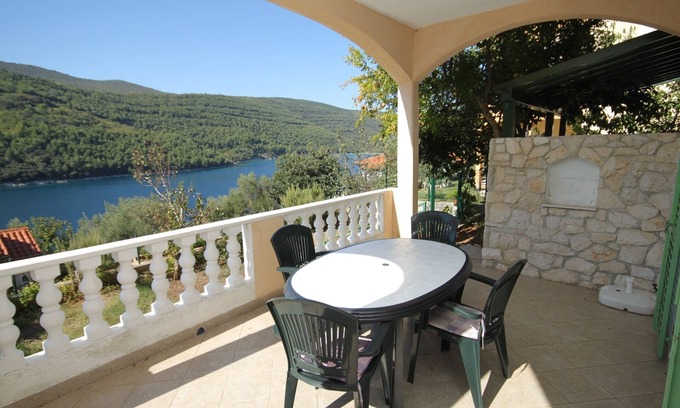 Duga Luka Apartment | One bedroom apartment with terrace and sea view Duga Luka (Prtlog), Labin (A-3025-b)