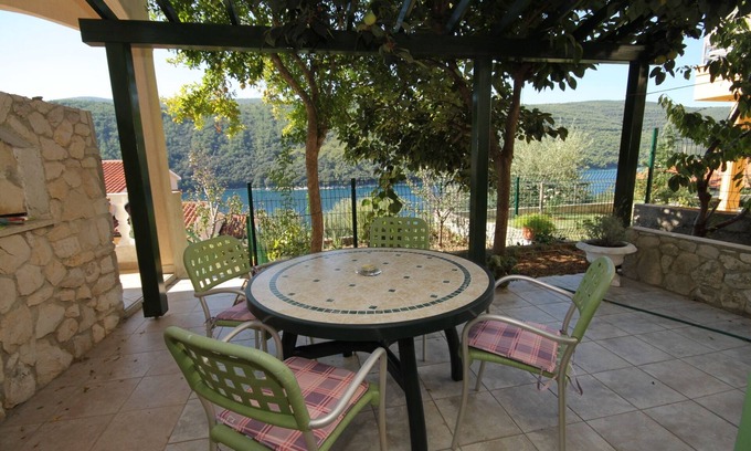 Duga Luka Apartment | One bedroom apartment with terrace and sea view Duga Luka (Prtlog), Labin (A-3025-c)