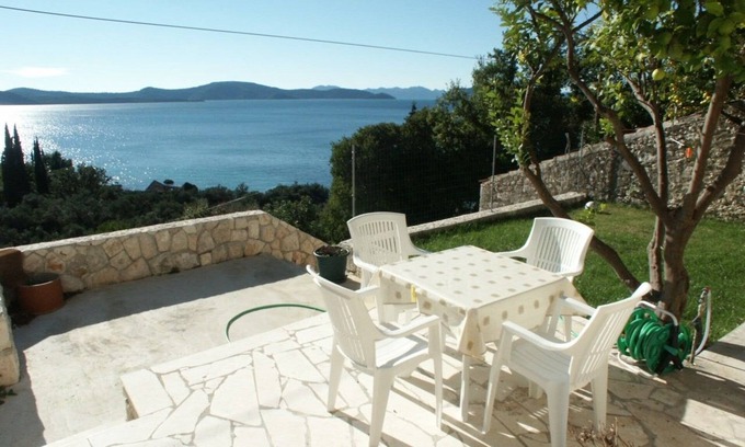 Krucica Apartment | One bedroom apartment with terrace and sea view Slađenovići, Dubrovnik (A-2162-a)