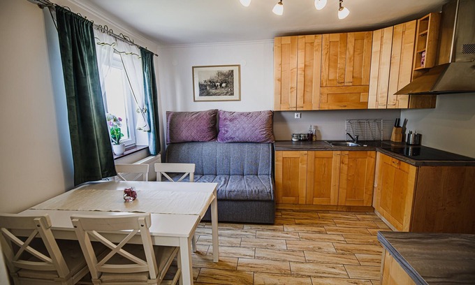Podcetrtek Apartment | One bedroom app in Pony Ranch - Saisy
