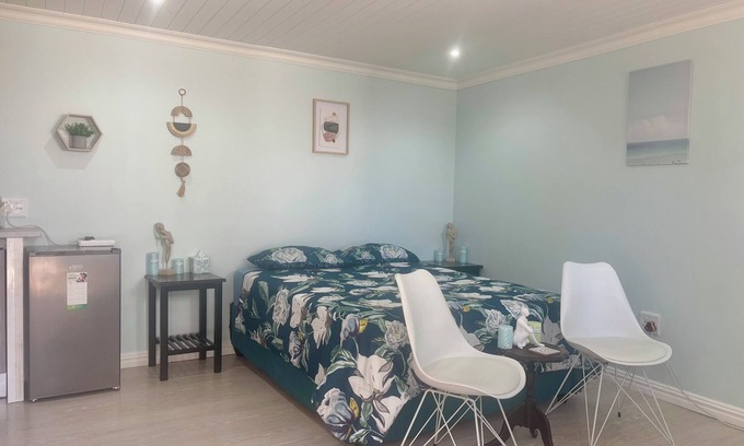 Goodwood Apartment | One Bedroom Bachelor A