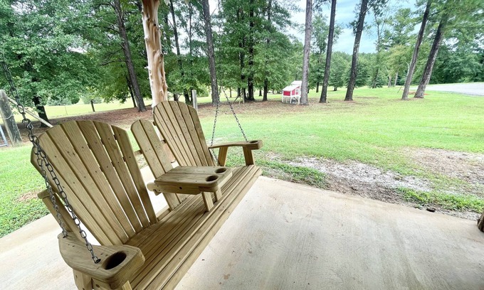 Cottondale House | One bedroom bardominium close to the Alabama stadium