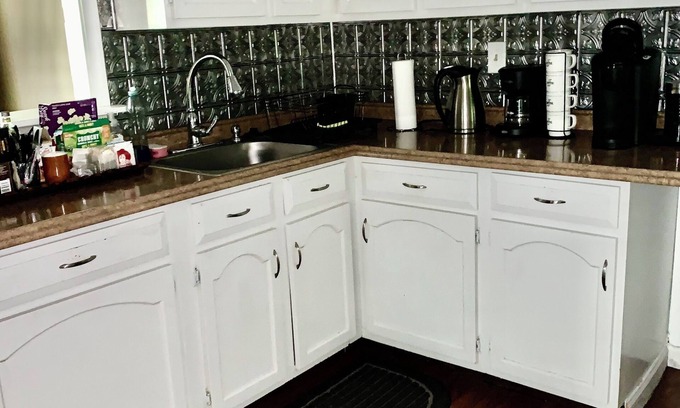 Aspen Hill Apartment | One bedroom Basement Apartment. Parking. Fios internet. Close to nature and DC