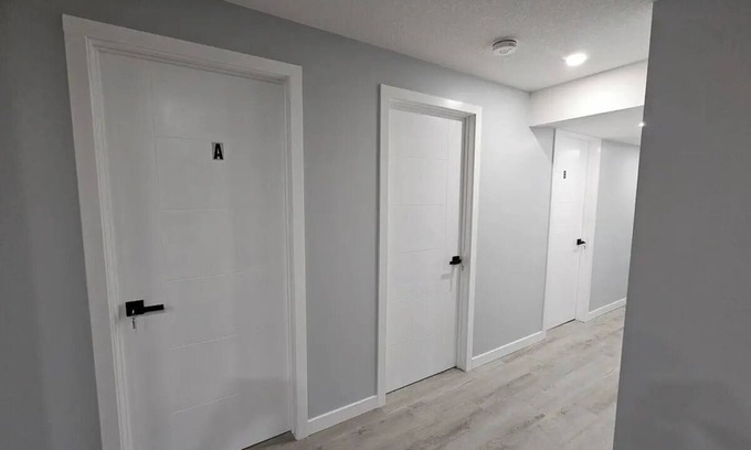 Southeast Calgary House | One bedroom basement with lake access in a quite neighborhood