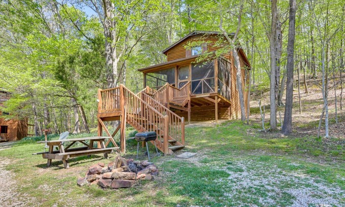 Taswell Cabin | One bedroom cabin in United States of America, Taswell