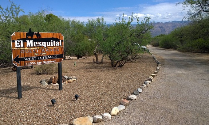 Tanque Verde Cabin | One Bedroom Casita on 10.5 Acre Guest Ranch with full kitchen, bath and laundry.