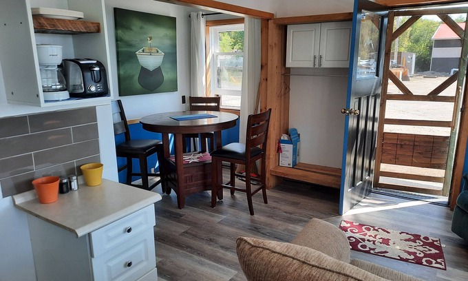 North Bay Cottage | One bedroom, close to everything. trout lake north bay