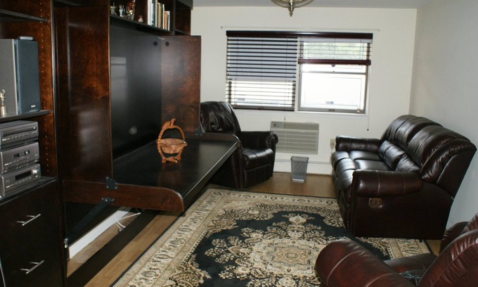 Bay Ridge Apartment | One Bedroom condo with indoor parking in a nice neighborhood, for long term stay