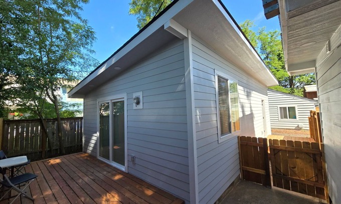 Carver House | One bedroom house
