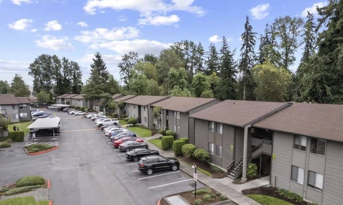 Fort Lewis Apartment | One-bedroom near JBLM 01