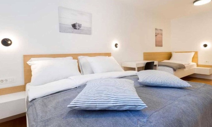 Piran Apartment | One Bedroom Premium Marina Apartment 212 with Balcony & Sea view