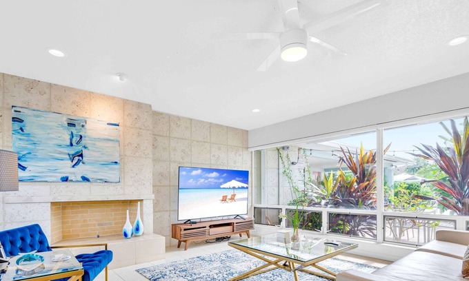 Coral Ridge Condo | One-bedroom Suite | Heated pool | Dock Access | Quiet Neighborhood | SaltAire Two | RESlDENCES