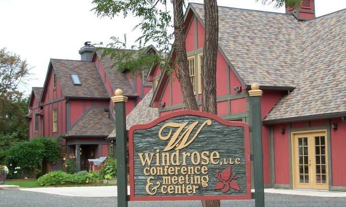 Newberg Apartment | One Bedroom Suite on 1.5 Acres in Wine Country