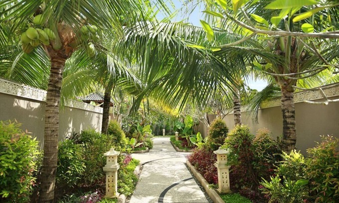 By Pass Ngurah Rai Villa | One Bedroom Suite Villa with a private pool only 5 minutes drive to the beach