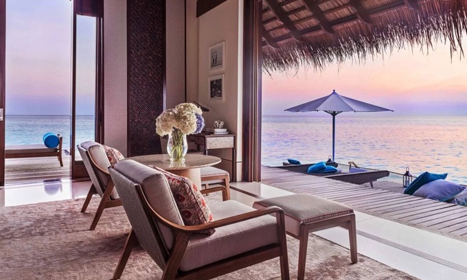 Reethi Rah Hotel | One&Only Reethi Rah, Water Villa Two Queen Beds!