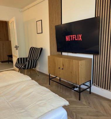 Resita Apartment | One Room Apartment- Self Check-in 24h