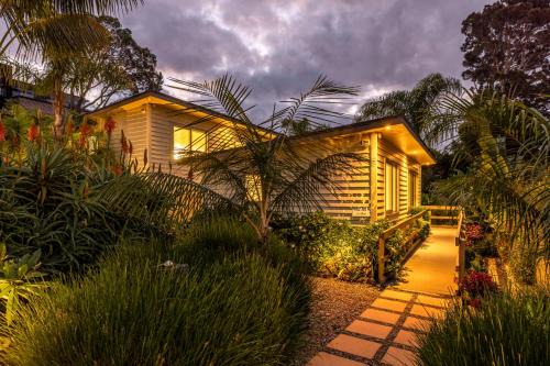Oneroa Apartment | Oneroa Secret Garden Apartments