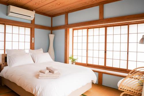 Onjuku House | ONJUKU BEACH COTTAGE - private house 1 min walk to beach