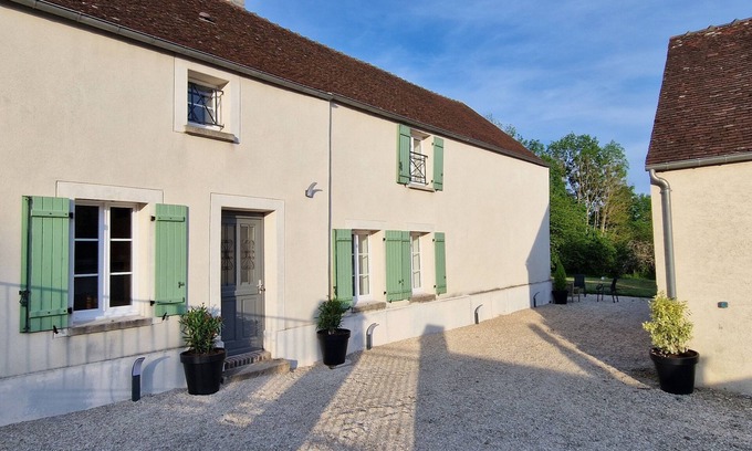 La Celle-sur-Morin House | Only 20 minutes from Disneyland, great house and large garden, well suited for families