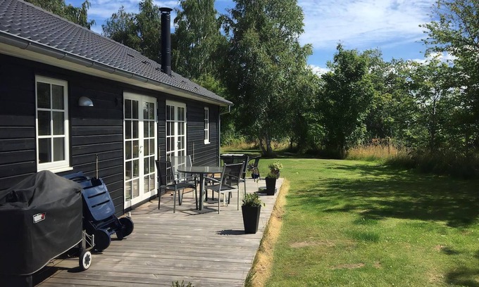 Hundested House | Only 400 meters from the water is this.