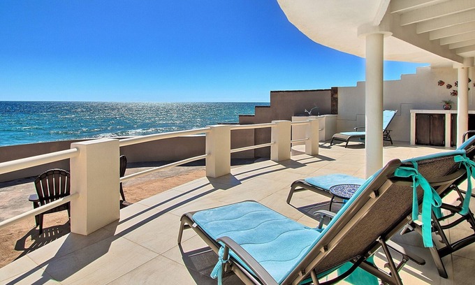 Las Conchas House | ONLY 5 STAR RATINGS! Spotlessly clean. BEACHFRONT. Private. IMMACULATE. Quiet!