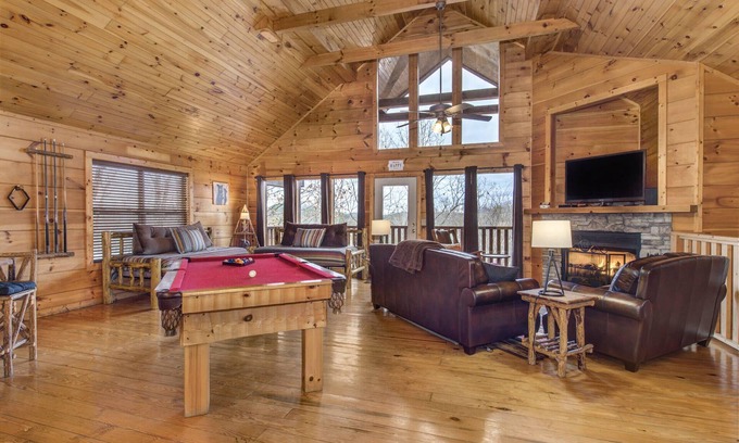 Caton Cabin | Only Dreamin' | Tucked in Rolling Hills of Sevierville
