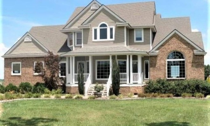 Columbia House | Only minutes from the beach! Why pay the high prices?