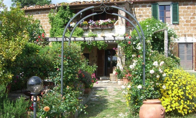 Manciano House | Only ten minutes walk to the golf course and still very quiet