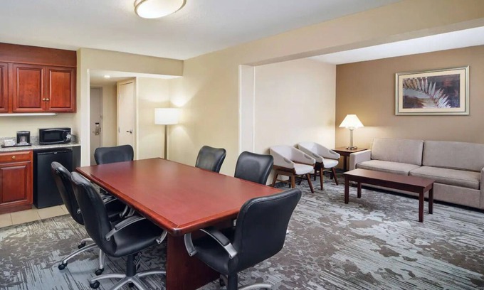 Rocky Mount House | Onsite Pool, FREE Parking! Minutes to Rocky Mount City Lake, Southern Comfort!