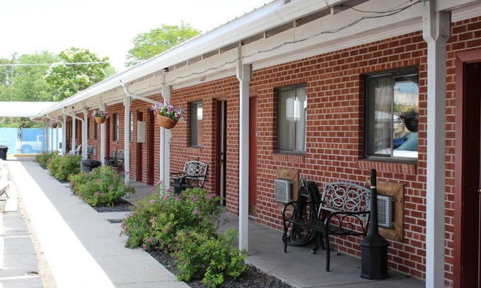 Ontario Hotel | Ontario Inn