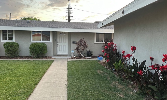Ontario House | Ontario One Story 4B2B 6Guests Home Away From Home, California