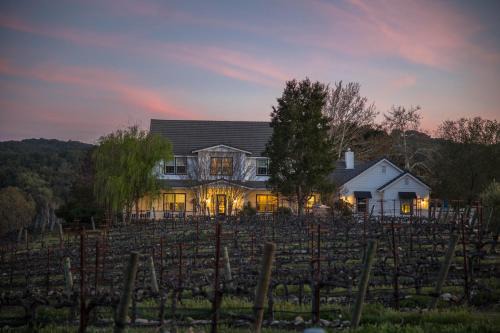 Templeton House | ONX WINES - Clark House & Apartment