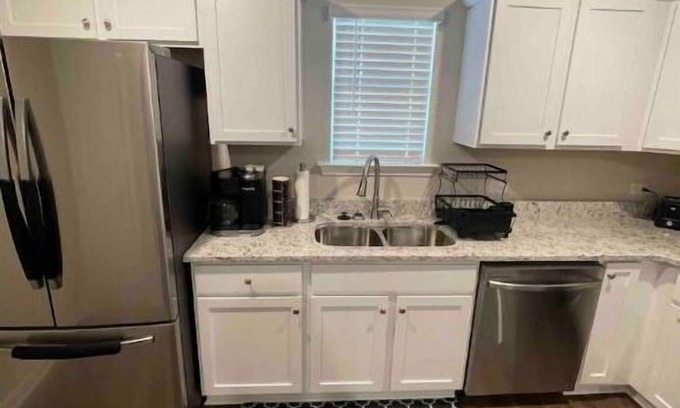 Opelika House | Opelika Gem: Elegance & Charm